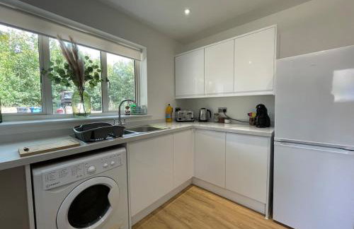 Iris Group Stay 8-BR Free Parking - Foto 17