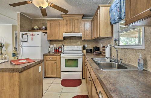 Keaton Beach Escape with Hot Tub Less Than 2 Mi to Shore - Foto 7