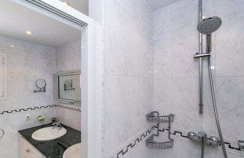 Casa Honiol, private and spacious villa with sea views - Foto 22