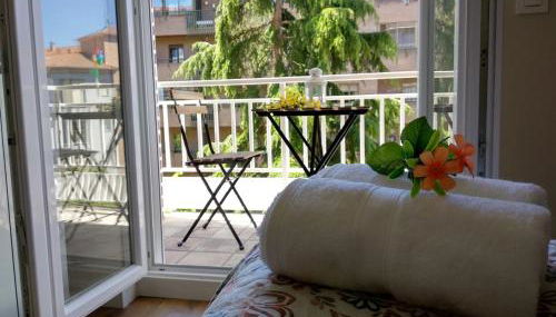 El Cedro Llorón - Foto 1