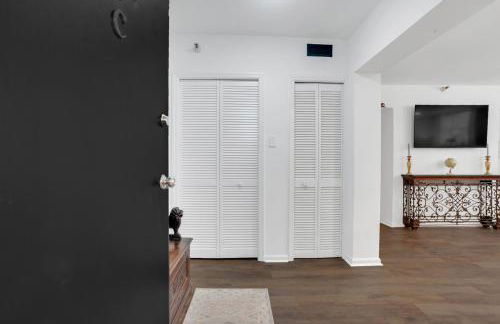 Spanish Style Apartment- Steps from Forsyth - Foto 3