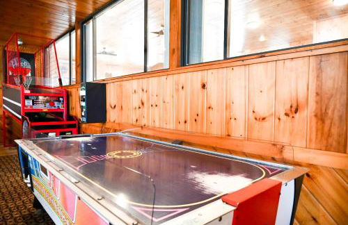 Spacious Condo-Attitash Ski-Storyland-Saco & More!! - Photo 16