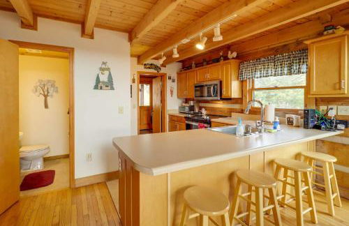 Smoky Mountain Vacation Rental with Large Deck! - Foto 9