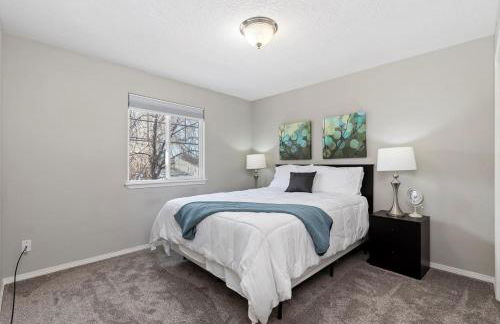 Urban Escape Steps to Downtown - Photo 26