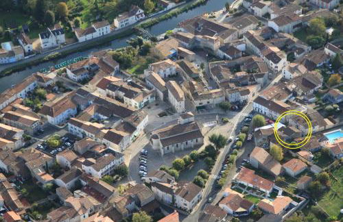 Maison plein centre COULON MARAIS POITEVIN - Foto 15