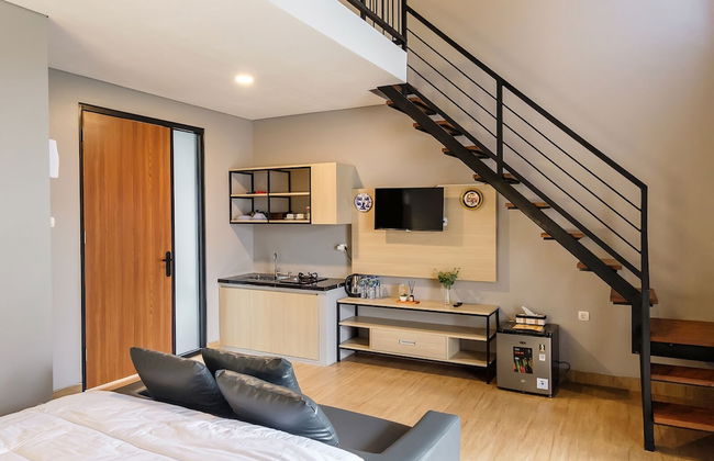 Calma Jawon Villa Jogja - Photo 18