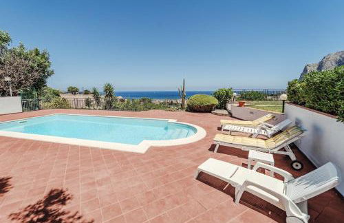 Pool & Panoramic Villa - 9 mins city center - Foto 23