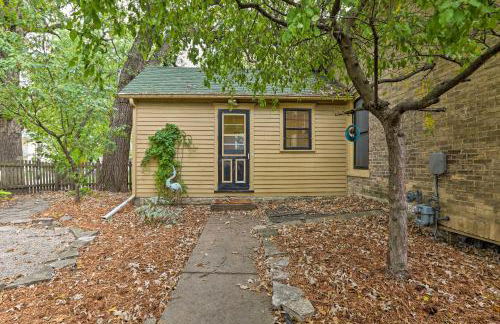 Bright Clear Lake Getaway, 4 Blocks to Downtown! - Foto 30