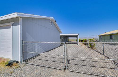 5 Mi to River Topock Boating and Off-Roading Oasis! - Foto 28