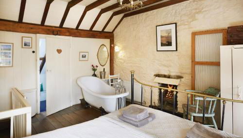 Bryn-y-Gof - Photo 1