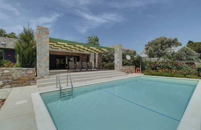 Ouzo Stone House 1, with private pool - Foto 1