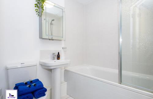 Carnforth 49 by Alt-Stay - 2 Bed En-Suite House - Parking, WiFi & Serviced Workspace - Contractors & Relocations - Weekly & Monthly Rates - Foto 12