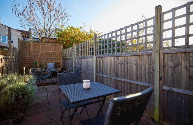 The Leyton Midland Crib - Cozy 2bdr Flat With Study Room + Garden - Foto 4
