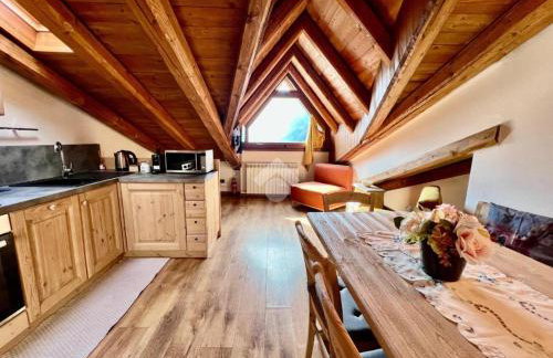 Mansarda panoramica a Temù- comprensorio ponte di legno-tonale - Foto 1