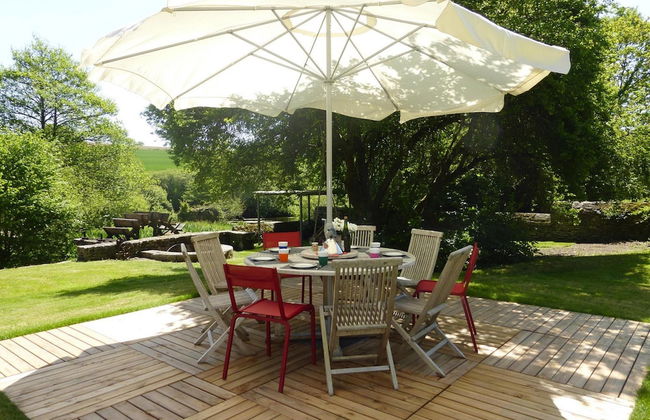 Mill in Brittany by River Aulne With Kayaks - Foto 32