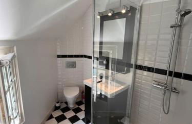 Charme et Calme au Cœur de ville - Foto 13