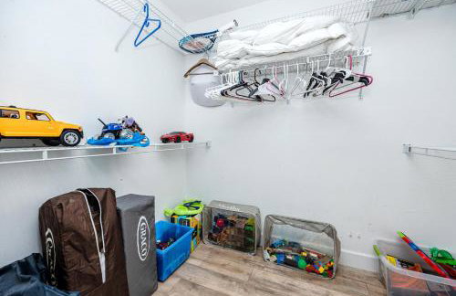 Palm Harbor Paradise - Spacious Home In Quiet Neighborhood with Heated Pool, Billiard Room, Hot Tub - Foto 27