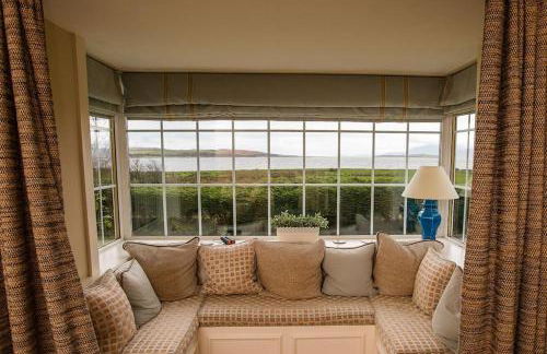 Beautiful spacious old schoolhouse with stunning sea views and beach nearby - Foto 14