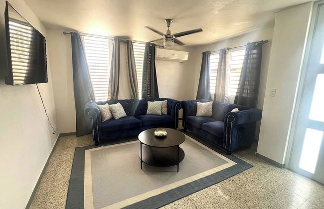 Stylish Remodeled 3BR w Yard Near Airport and Beaches - Photo 1