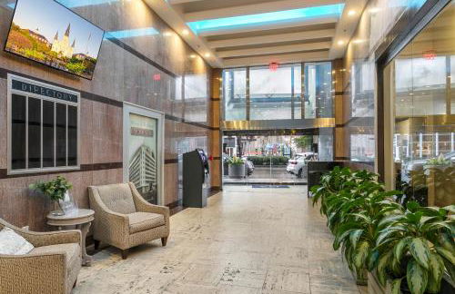 Modern Condos in California Building by Hosteeva - Foto 12