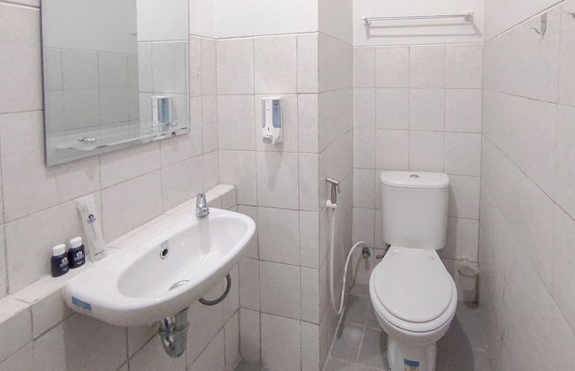 Homey Studio With Easy Pool Access Apartment At Suncity Residence - Photo 12