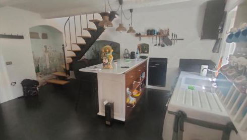 Luxury Apartment - Photo 4