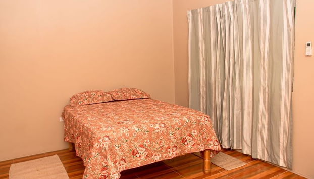 Seacret Studios - Cozy Jamaican Retreat Apts by RedAwning - Foto 3, Habitación