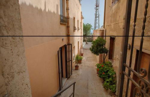 Erice Lovely Apt with Terrace and Stunning View - Foto 35