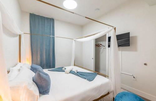 Blue Breakaway with Free Parking and Sleeps 9, Book 7 days, Get 20 Percent OFF - Foto 11