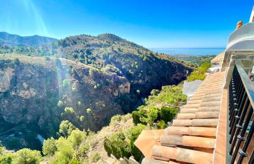 Apartamentos Axarquia , Frigiliana, terraza privada con vistas a la montaña rio y al mar - Photo 70