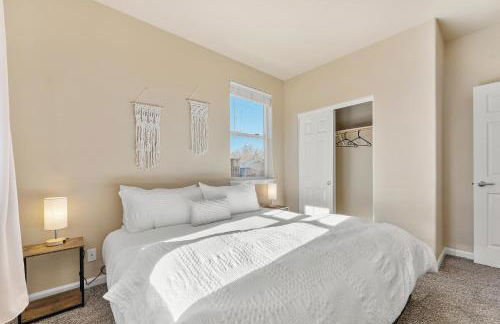 MidTown Hideaway Fire Pit and King Beds - Photo 27