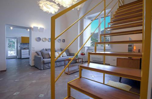 Starhost - CASTLE MEZZACAPO seaview terrace, garden and parking - Foto 68