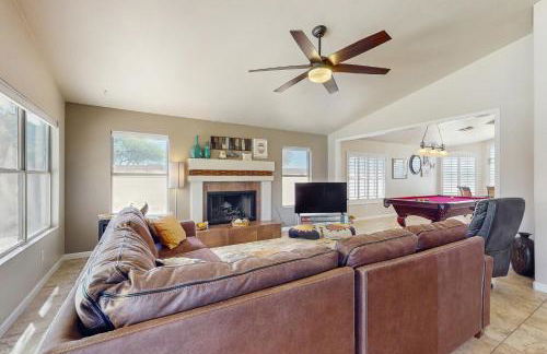 Private Pool, Yard and Pool Table! Avondale Abode - Foto 6