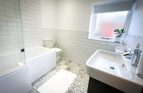 Juliet Beautiful 1 bedroom, central, modern space. - Photo 28