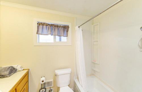 10 Mi to South Beach and Newport Home with Deck! - Photo 13