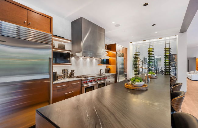 Beverly Glen Hillside Haven - Photo 7