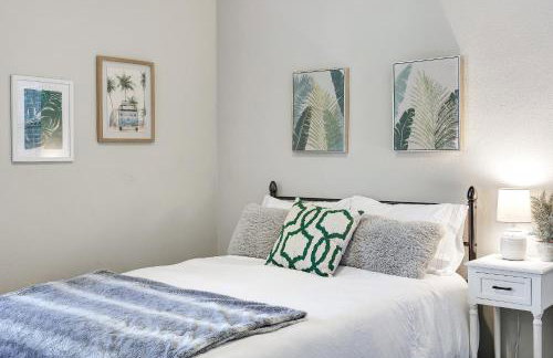 Getaway Near River Walk DT Yard BBQ Pet Games - Foto 41