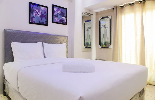 Comfy Studio Room Sunter Park View Apartment - Foto 3