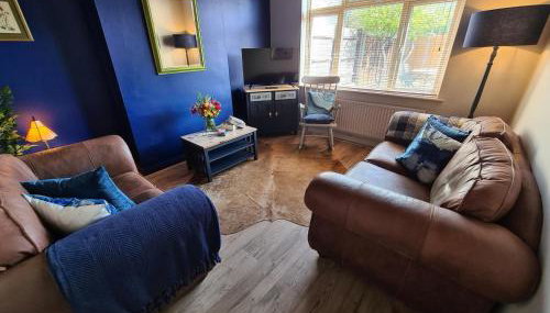 Rumer Hill House a unique boutique styled place to stay in Cannock close to A5 the McArthur Glen outlet - Foto 5