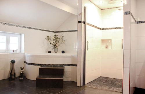 Loftartiges Wohnen mit 4 separaten Schlafbereichen - Foto 24