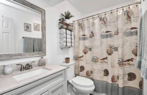 Coastal Comfort Moments from the Boardwalk with Gated Boat Parking - Foto 18