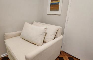 Complete studio one block from Flamengo beach - Foto 7