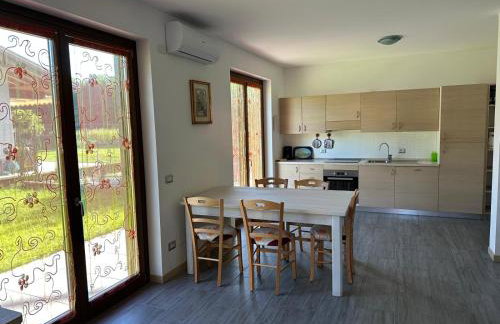 Villa Venezia- Lake Como Oasis - AC, Private Garden & Garage Box - Foto 6
