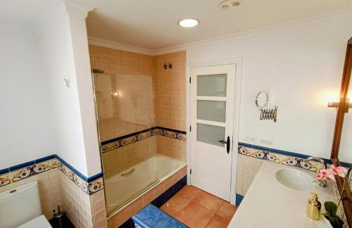 Villa Magnificent 5-star with sea view, jacuzzi and pool - Foto 59