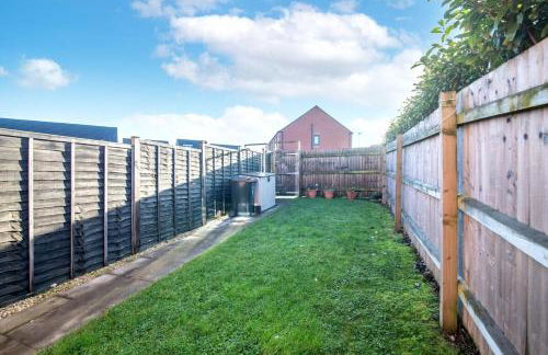 Beautiful 2-bedroom house with parking and garden - Foto 13