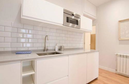 Increíble nuevo 3BD 2BTH - Centro de la ciudad - Foto 12