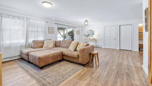 Big Sky Retreat with Overflow Unit Atop Sunapee - Foto 3