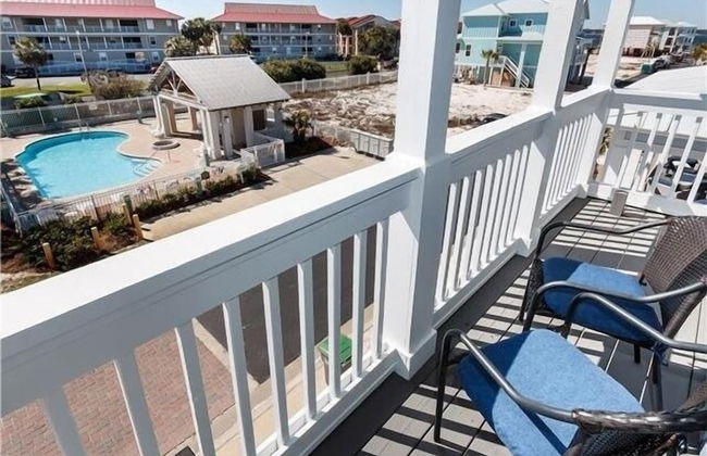 Sea View Play 3 Bedroom Home by RedAwning - Photo 24