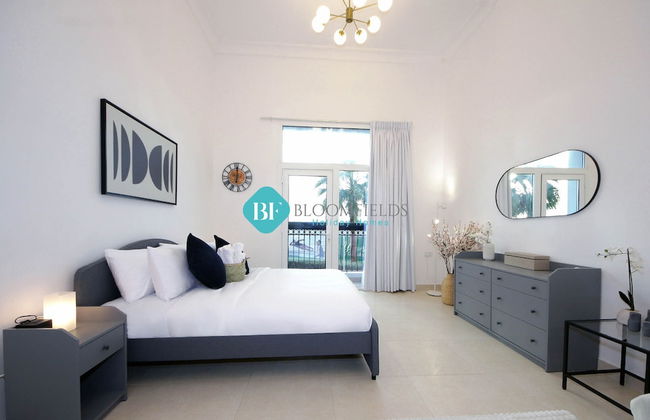 Spacious Studio Apartment - Photo 2