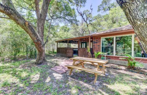 Riverside country retreat with easy access to all that Houston has to offer - Foto 47